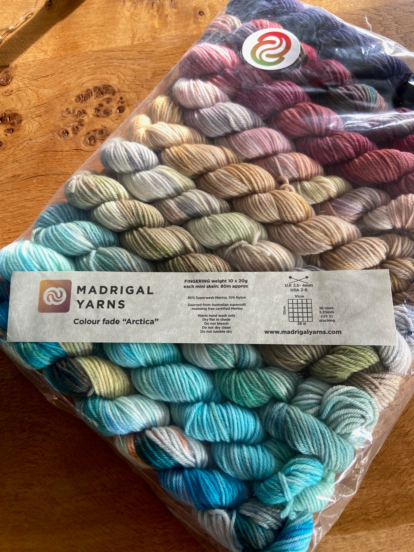 Arctica shawl: Yarn and Pattern kit