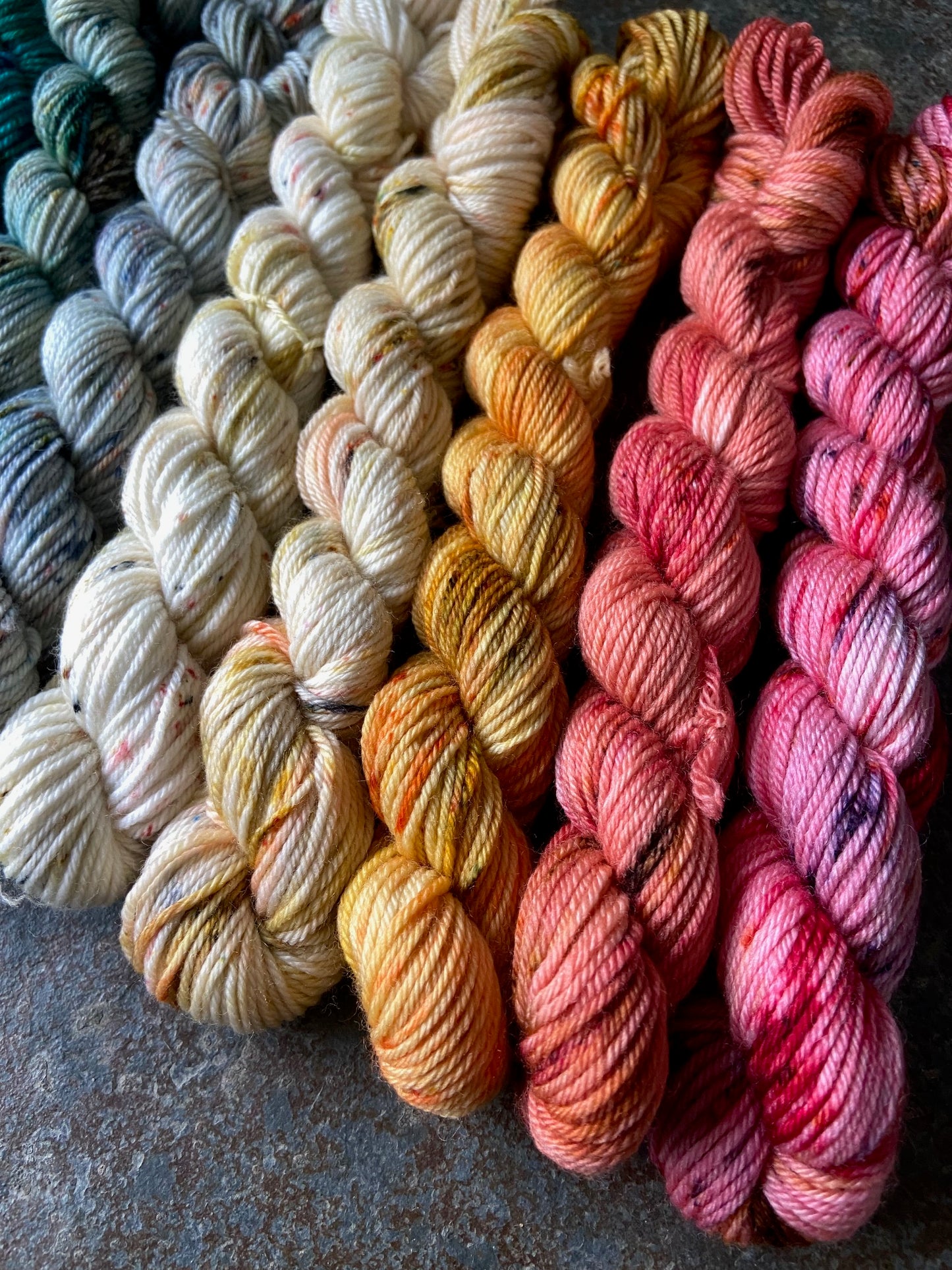 William Morris Mini skein yarn fade set