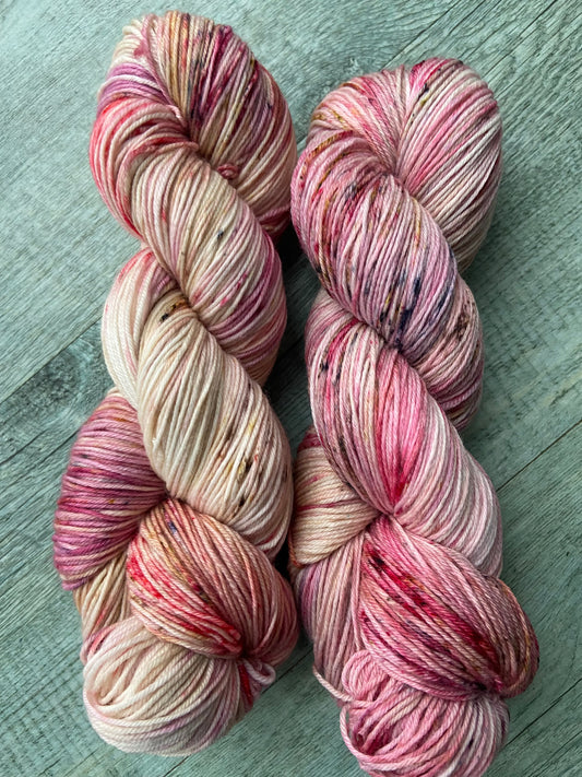 Fragolovely - 4ply/sock