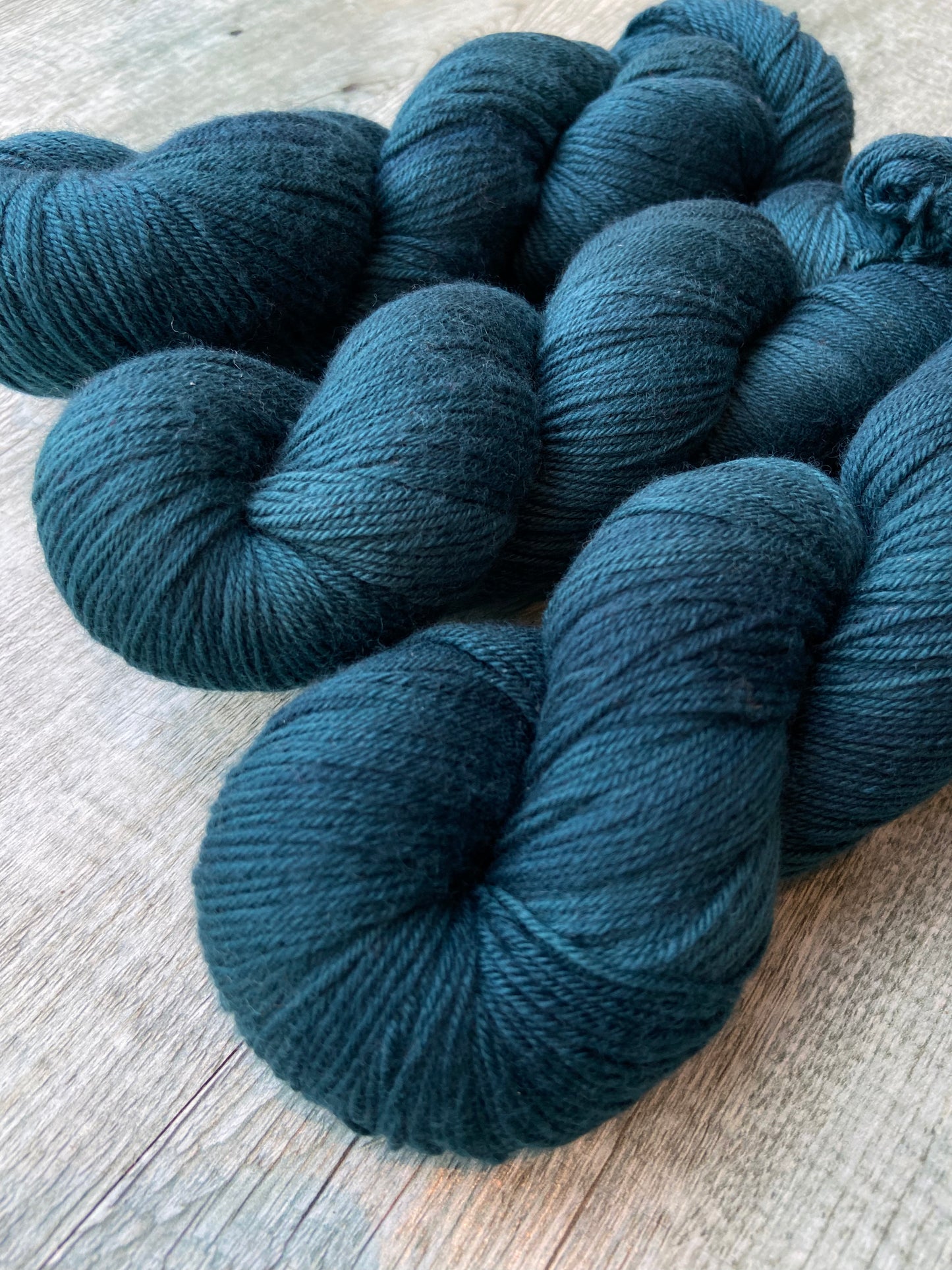 Acanthus - 4ply/sock