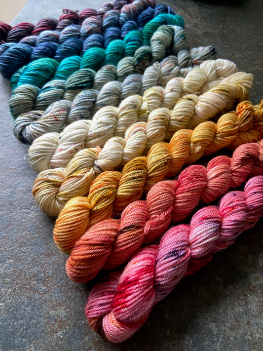 William Morris Mini skein yarn fade set