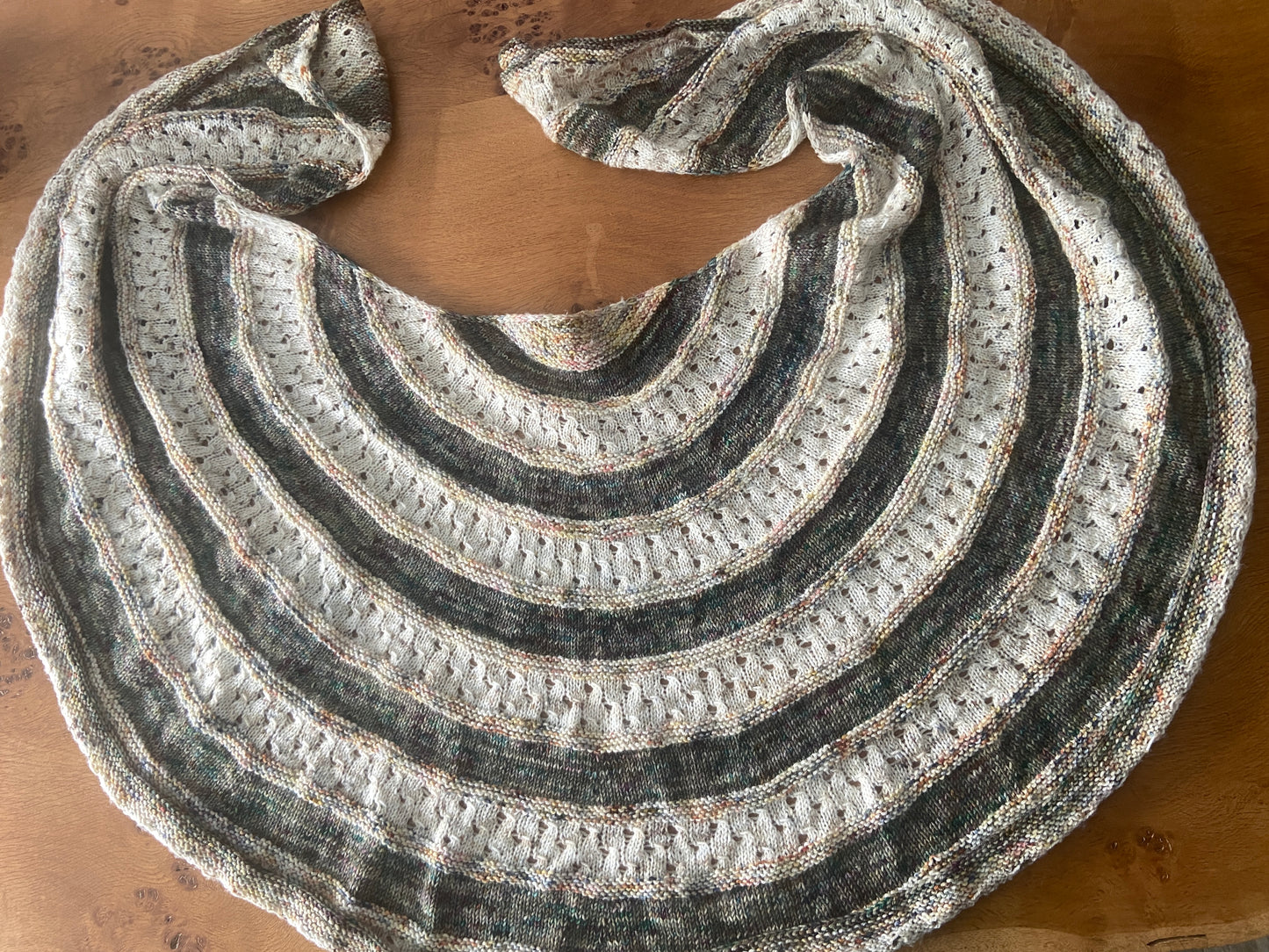 Arlesienne Shawl - Pattern Download only