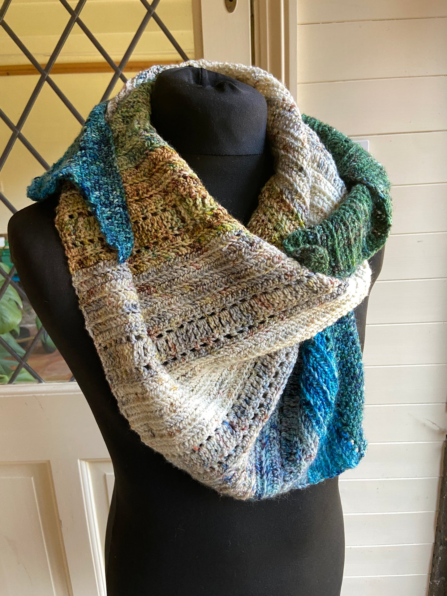 Pattern: The Vaycay! Crocheted shawl
