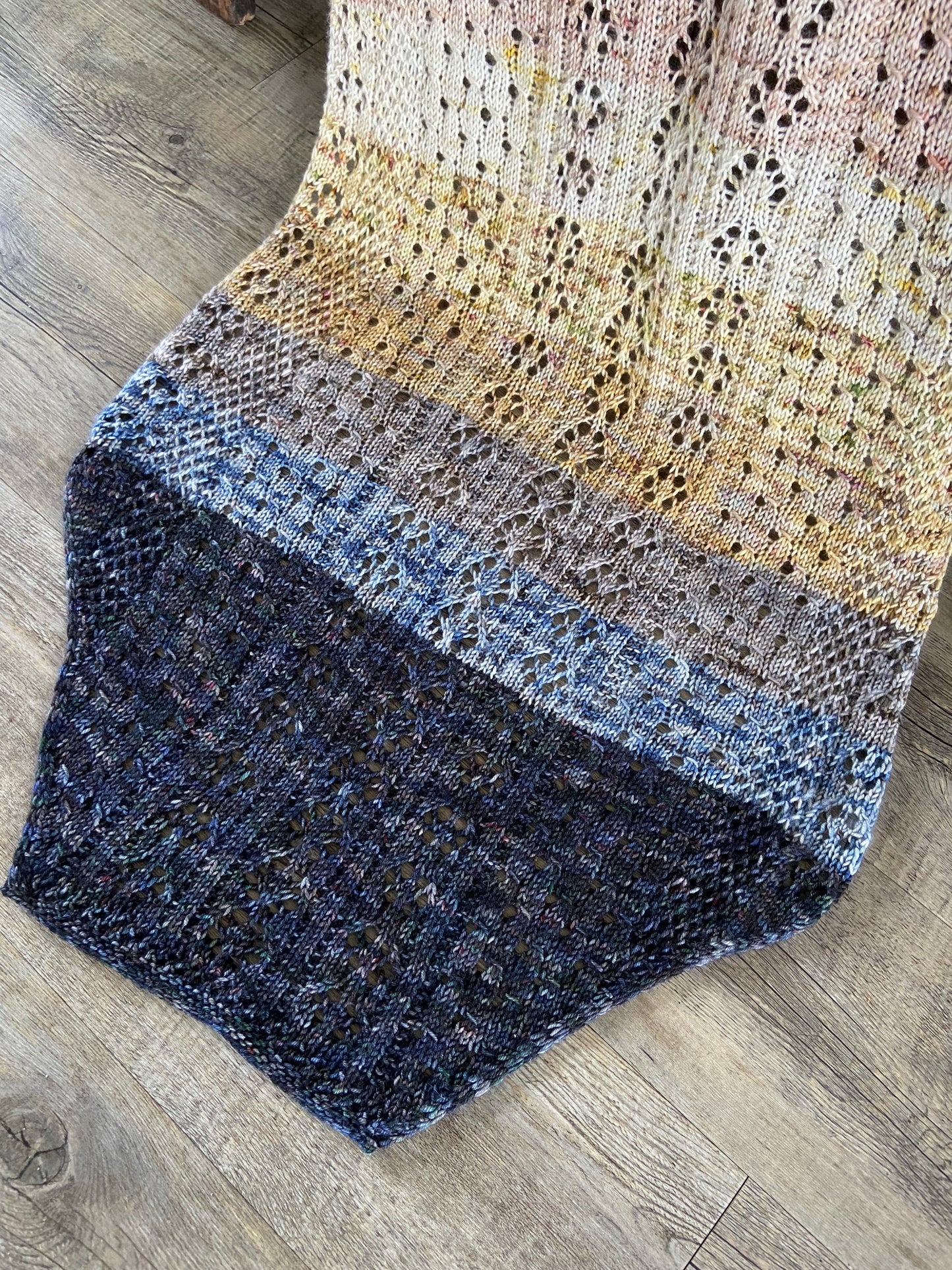 Tokyo fantasy past shawl kit