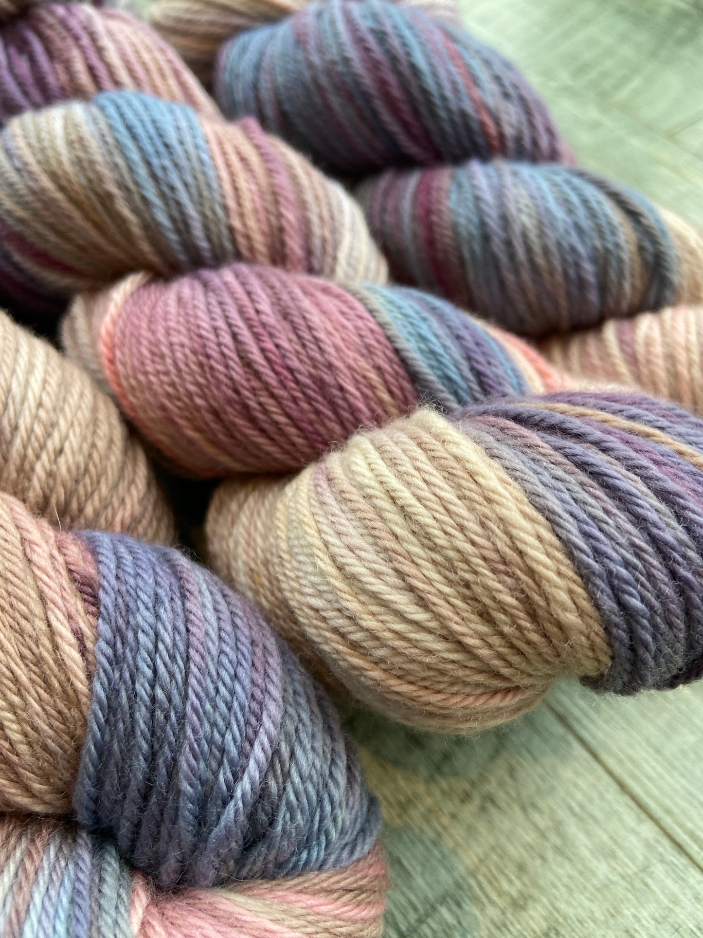 Lenten Rose - 4ply/Sock