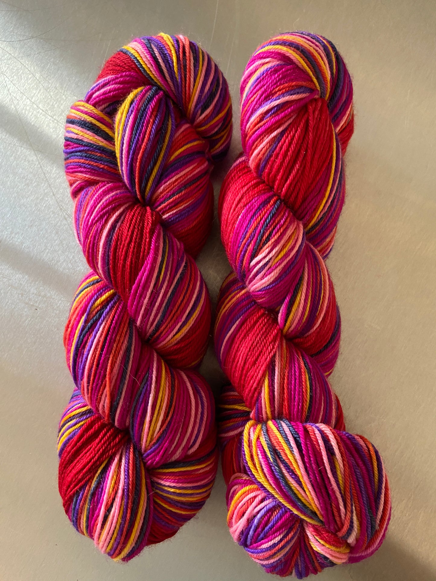 Magenta Dream Self-Striping sock