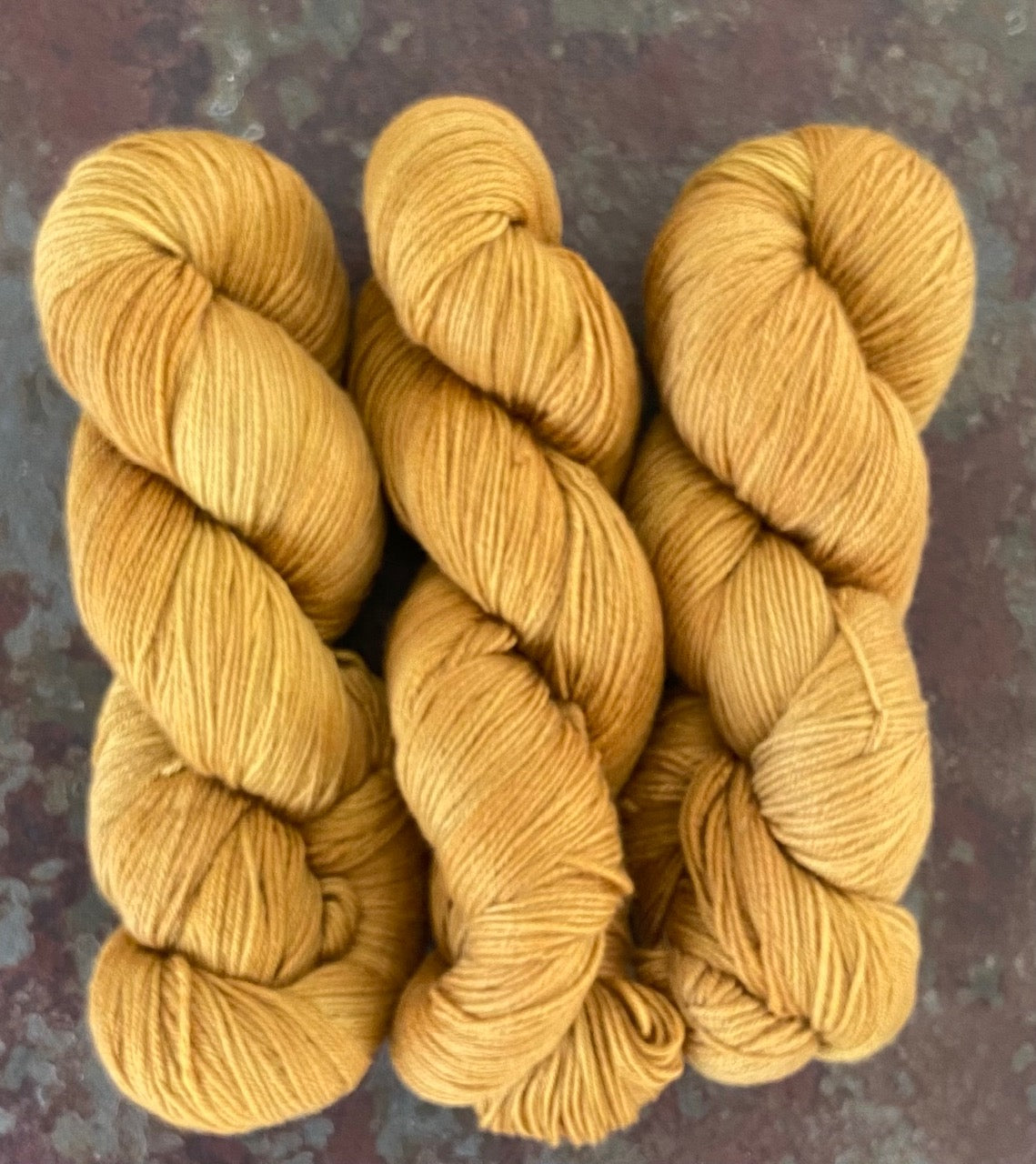 Croissant 4ply/sock